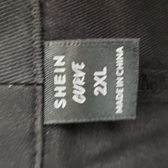 Shein Dress Size 2xl Curve Black Long Sleeve Dress Wrap Design and Deep V-Neck - Picture 2 of 7